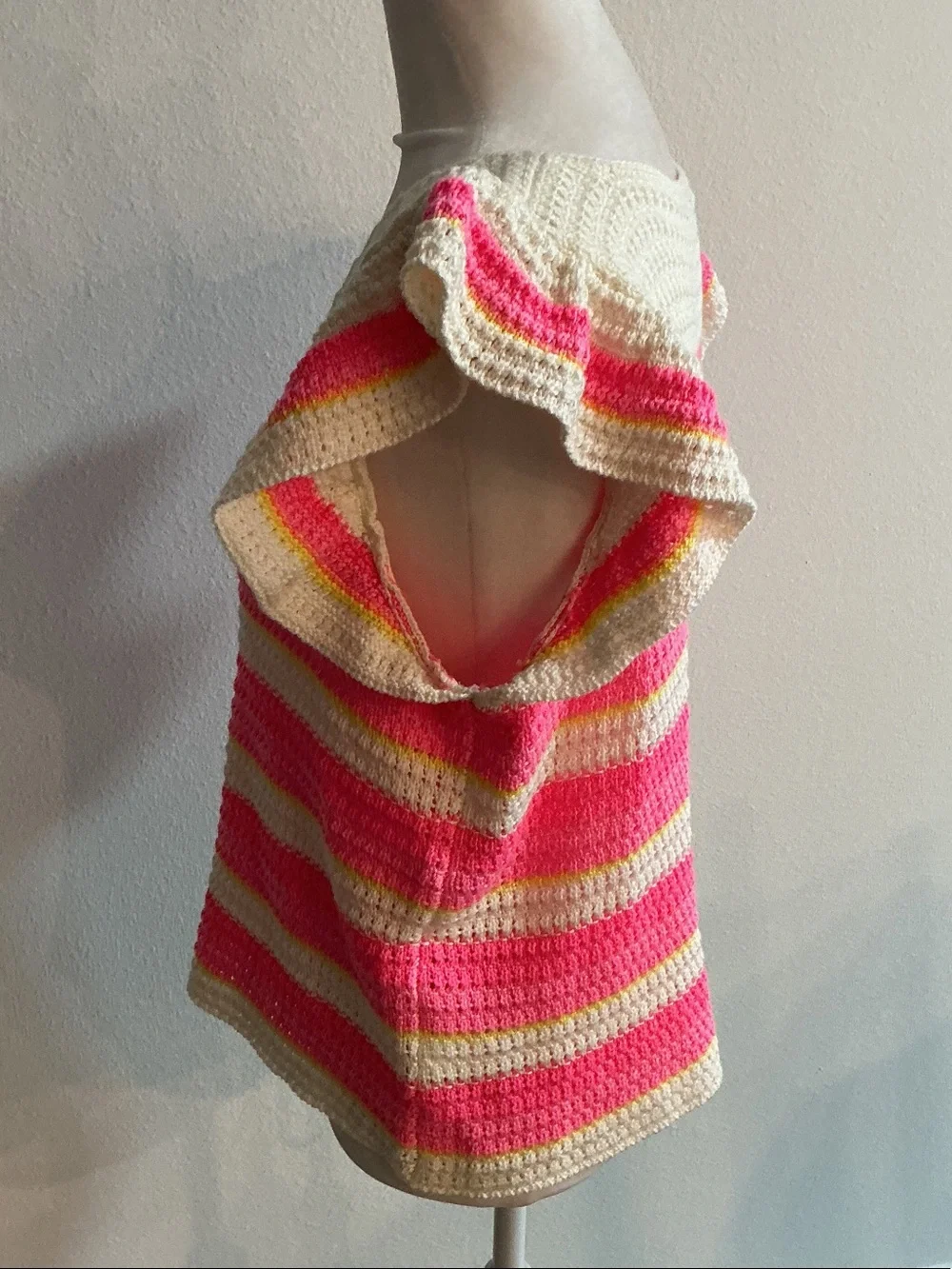 Lilly Pulitzer Cordetta Pink, Cream & Yellow Crochet Stripe Scoop Neck Top Sz M